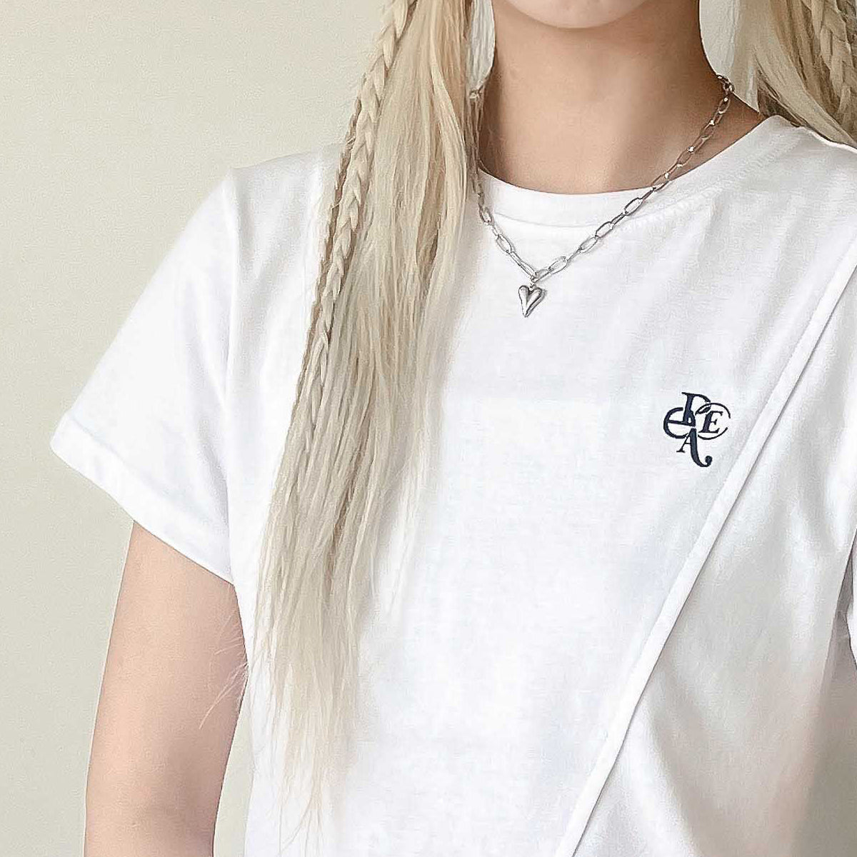 PEACE クロップTシャツ