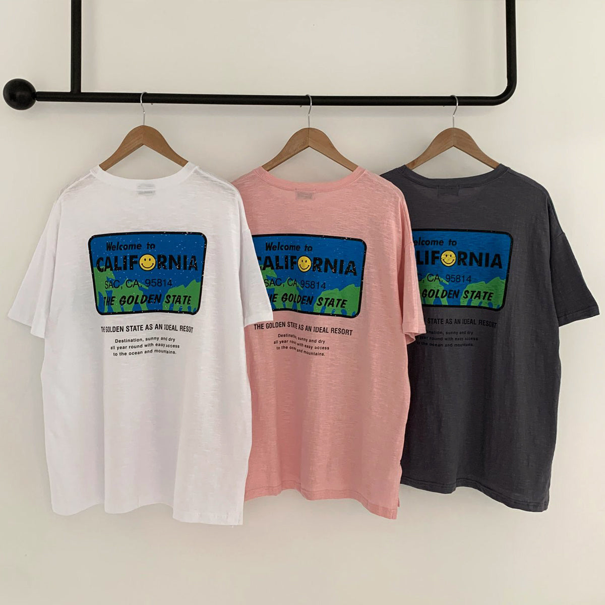 スマイルカリフォルニア ルーズフィットTシャツ