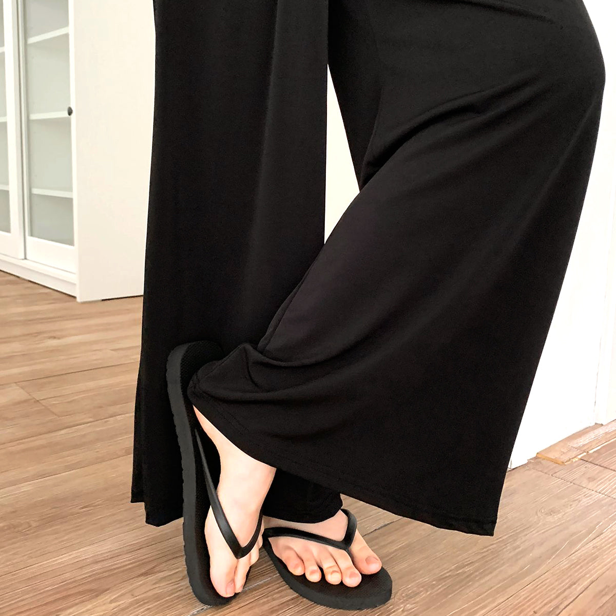 クラウンワイドパンツ