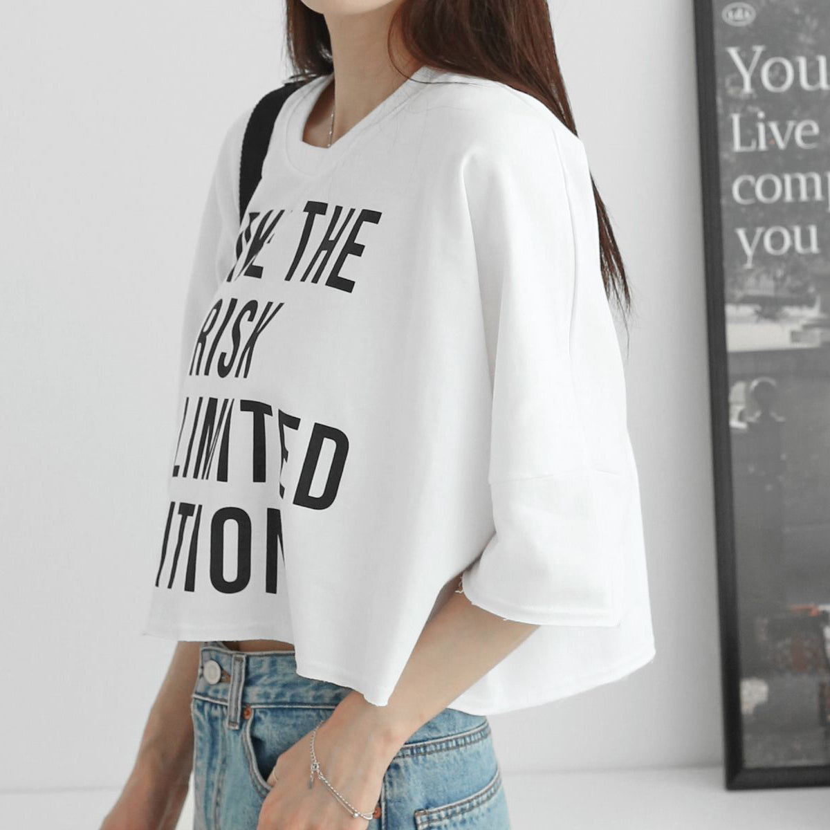 IM LIMITED クロップTシャツ