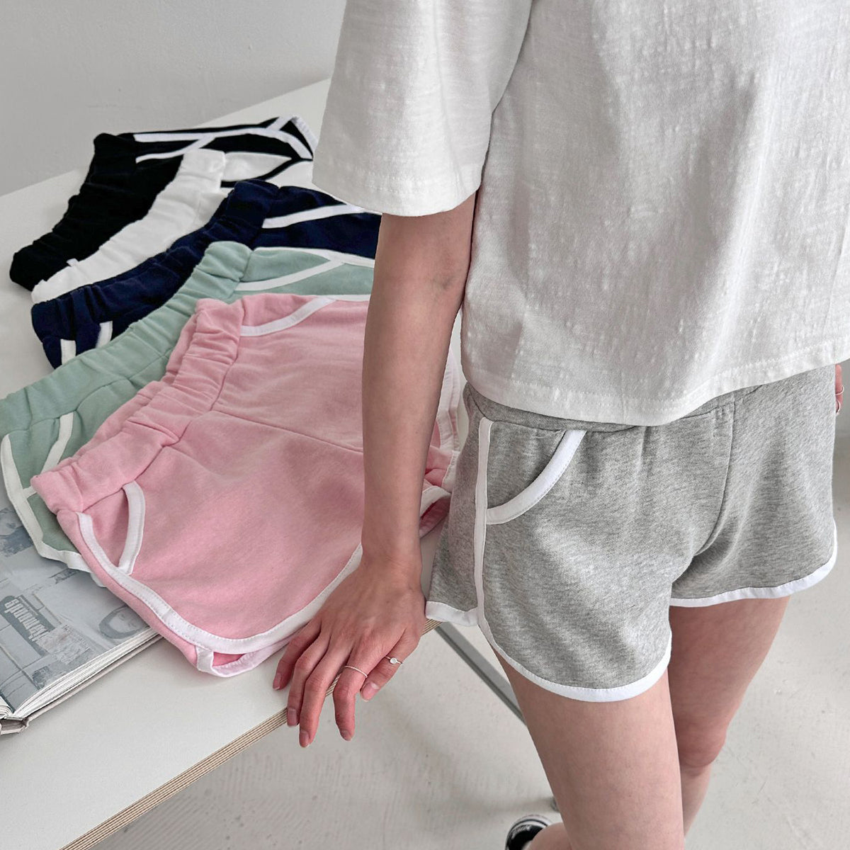 スポーティ ショートパンツ