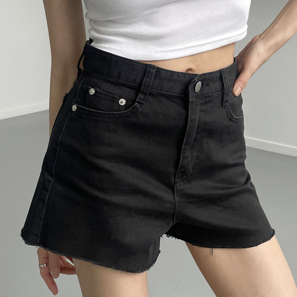 ブラックデニム ショートパンツ【デイリープチプラ韓国ファッション 